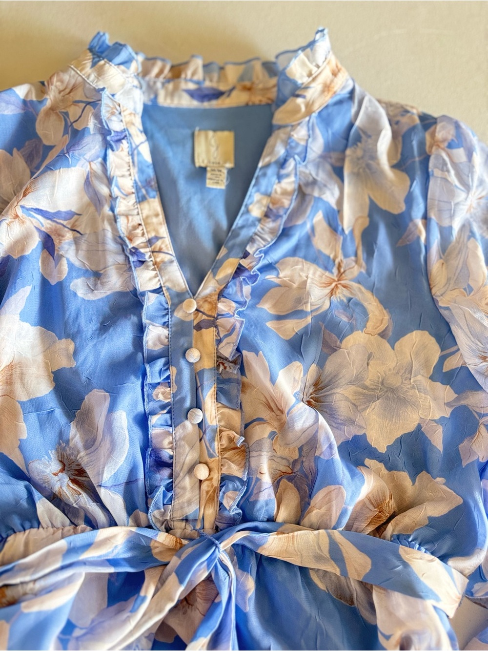 Joie Blue Floral Ruffle Wrap Style Dress Size Medium Boho Chic - Picture 10 of 13